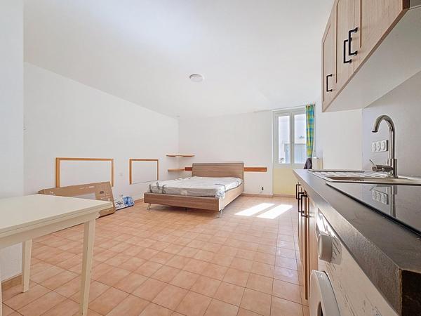 Studio clé en main à 50 mètres des thermes, idéal pour un investissement rentable au cœur de Lamalou-les-Bains.