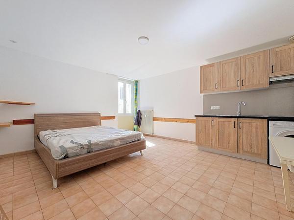 Studio clé en main à 50 mètres des thermes, idéal pour un investissement rentable au cœur de Lamalou-les-Bains.