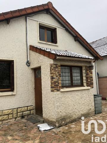 Maison traditionnelle 4 pièces de 72 m² à Dammarie-les-Lys (77190)