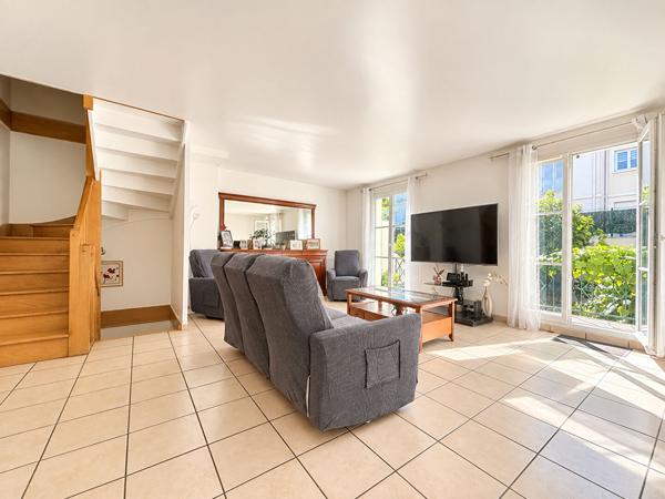 Maison avec double garage à Igny