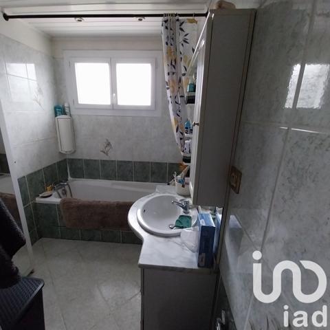 Maison 7 pièces de 122 m² à Saint-Martin-en-Bresse (71620)