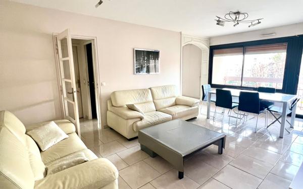 Appartement à vendre    4 pièces • 69,14 m2 Marseille 11