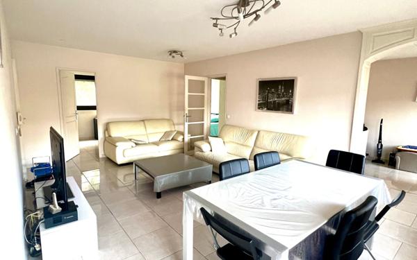 Appartement à vendre    4 pièces • 69,14 m2 Marseille 11