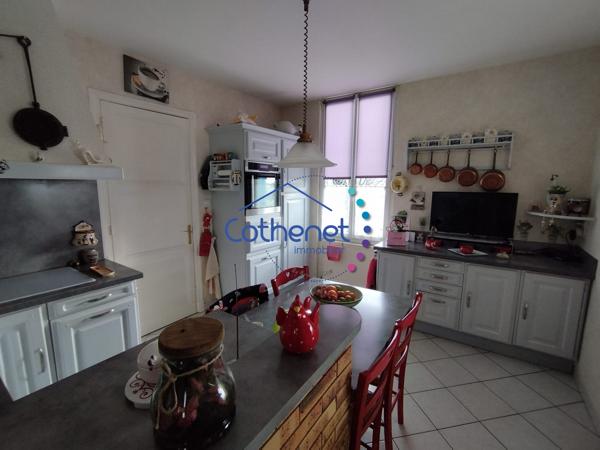 Maison avec 2 logements + grenier aménageable – Secteur Thizy-les-Bourgs
