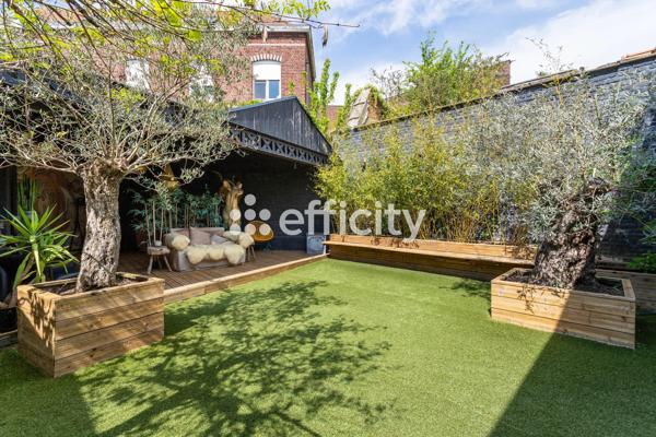 Loft
         6 pièces
        - 555 m² Bien prestige 1 299 000 € *