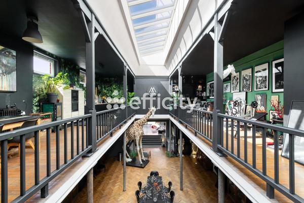 Loft
         6 pièces
        - 555 m² Bien prestige 1 299 000 € *