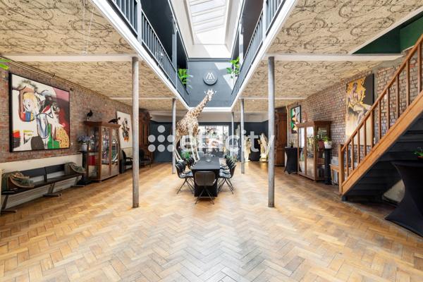 Loft
         6 pièces
        - 555 m² Bien prestige 1 299 000 € *