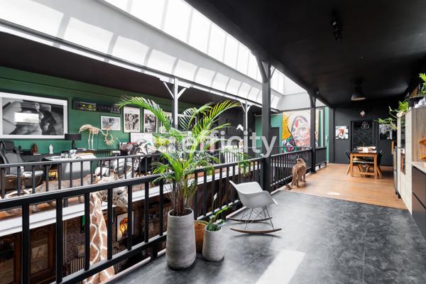 Loft
         6 pièces
        - 555 m² Bien prestige 1 299 000 € *