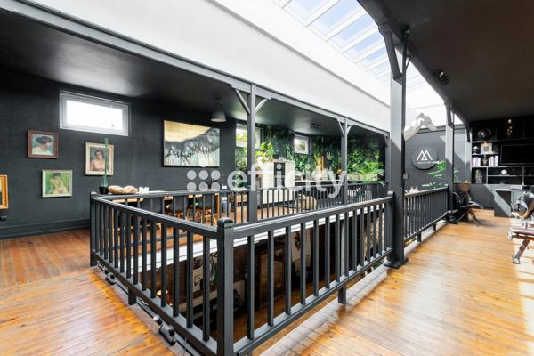 Loft
         6 pièces
        - 555 m² Bien prestige 1 299 000 € *
