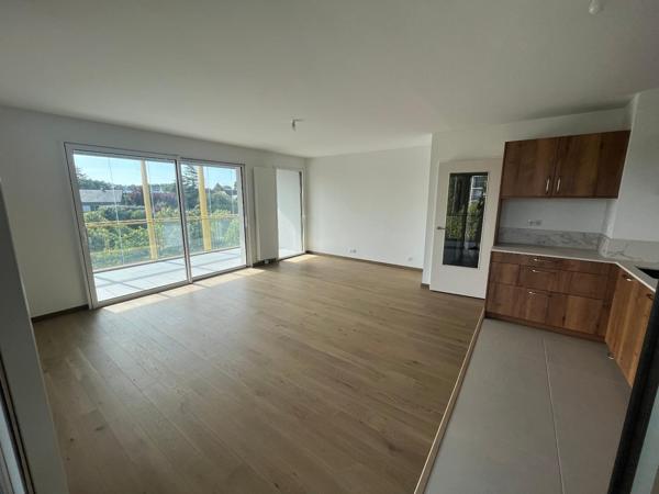 Appartement 4 pièces avec terrasses et vue sur le port de Vannes – 102 m²