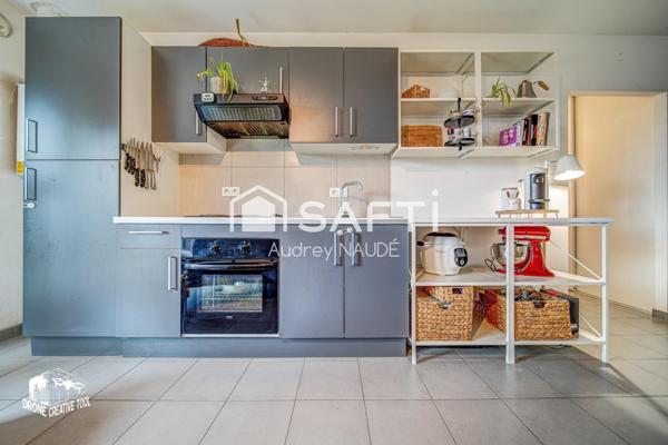 Dernier étage, balcon et aucun travaux