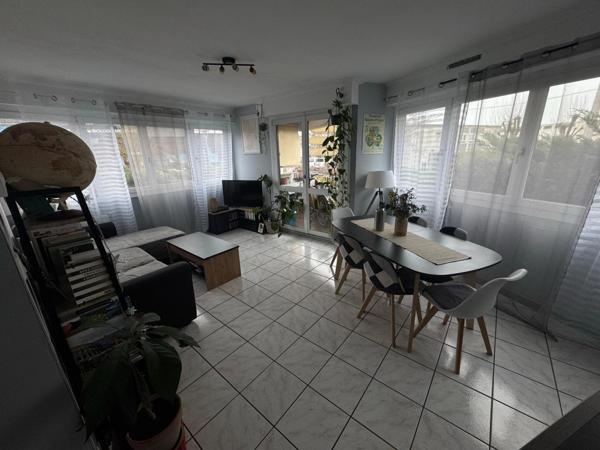 Laxou – Appartement 2 pièces avec balcon, cave et parking souterrain