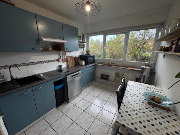 Laxou – Appartement 2 pièces avec balcon, cave et parking souterrain