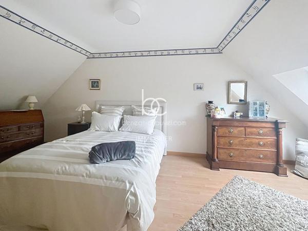 SAINT AVE Maison 7 pièces 173 m²