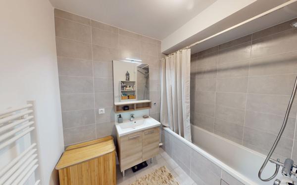 Appartement à vendre    3 pièces • 57,83 m2 Montévrain