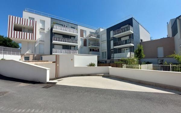 Appartement à vendre    3 pièces • 57,83 m2 Montévrain