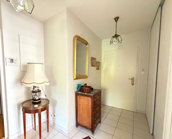 Appartement 120m2, 3 ch, Terrasse, Garage, Parking