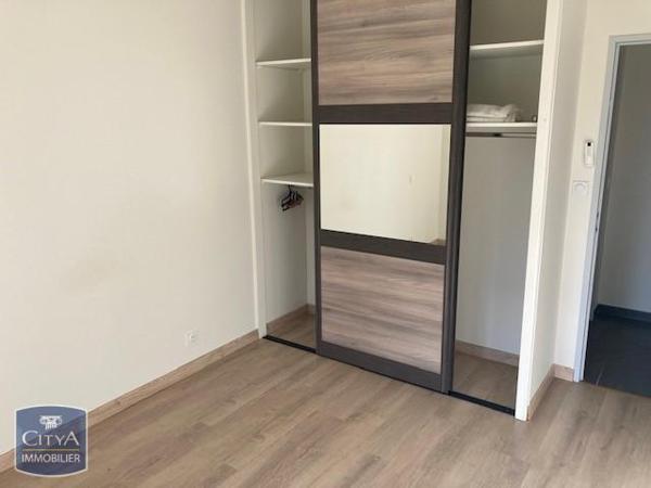Appartement à louer 3 pièces 100m²