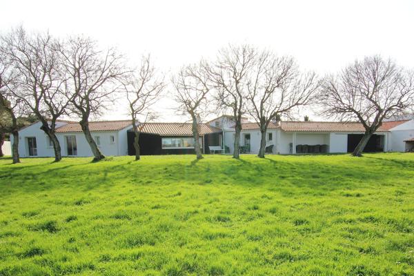 Propriété de 220m² sur 4000m² de terrain