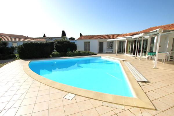 Propriété de 220m² sur 4000m² de terrain