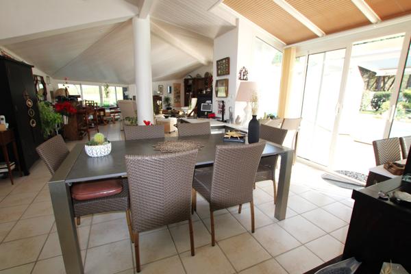 Propriété de 220m² sur 4000m² de terrain