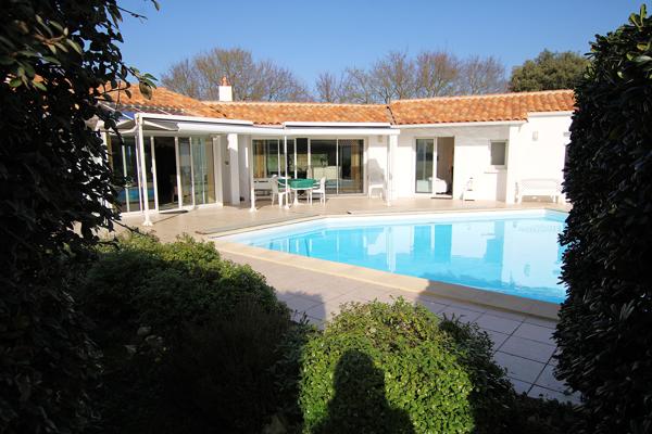 Propriété de 220m² sur 4000m² de terrain