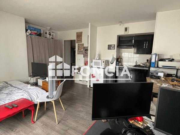 Location Studio 29.5 m² - 8 RUE DU PARC Luce 28110