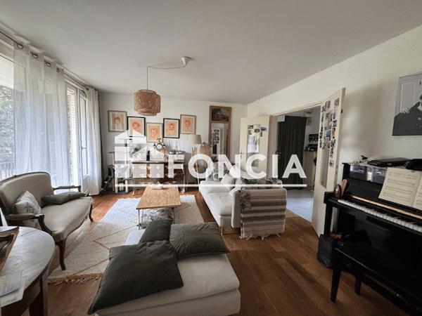 Location Appartement 4 pièces 85.28 m² - BATIMENT EGLANTINE Tours 37100