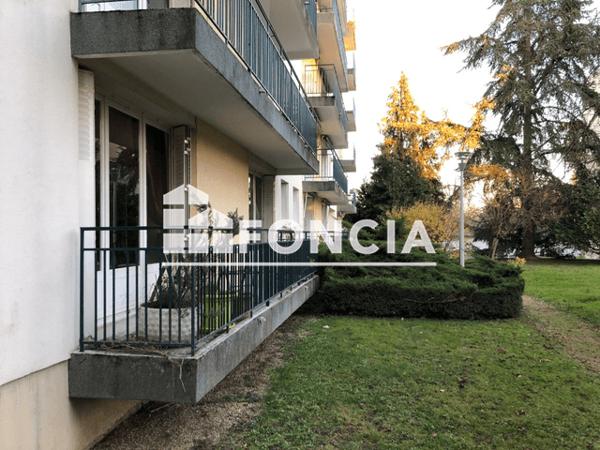 Location Appartement 4 pièces 85.28 m² - BATIMENT EGLANTINE Tours 37100