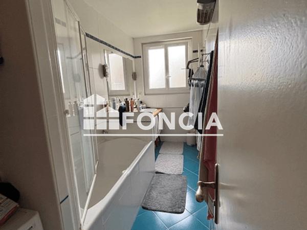 Location Appartement 4 pièces 85.28 m² - BATIMENT EGLANTINE Tours 37100