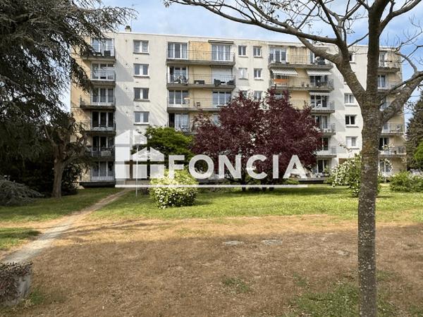 Location Appartement 4 pièces 85.28 m² - BATIMENT EGLANTINE Tours 37100