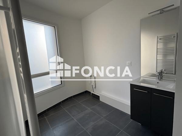 Location Appartement 3 pièces 67.48 m² - AVENUE BEETHOVEN Tours 37200