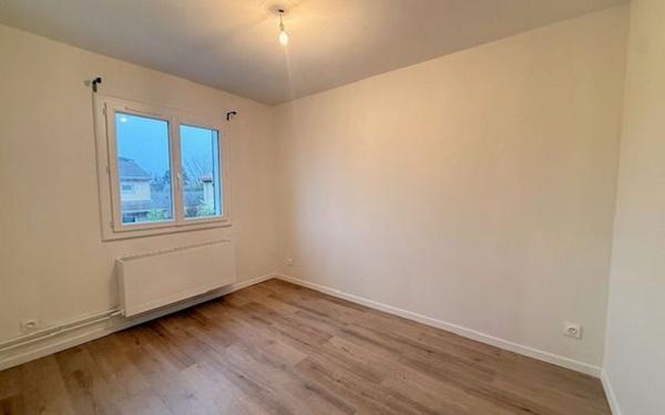 Maison à louer    4 pièces • 96,52 m2 Chaponost