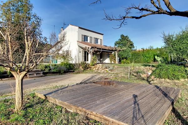 EXCLUSIVITÉ - Maison Lorgues T4 sur 2145m2 de terrain avec piscine et garage
