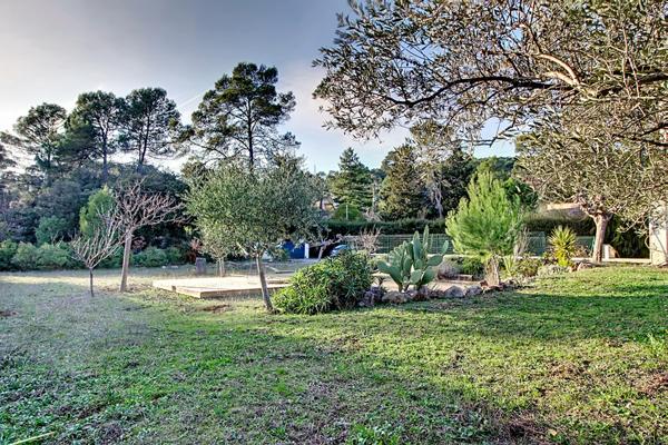 EXCLUSIVITÉ - Maison Lorgues T4 sur 2145m2 de terrain avec piscine et garage