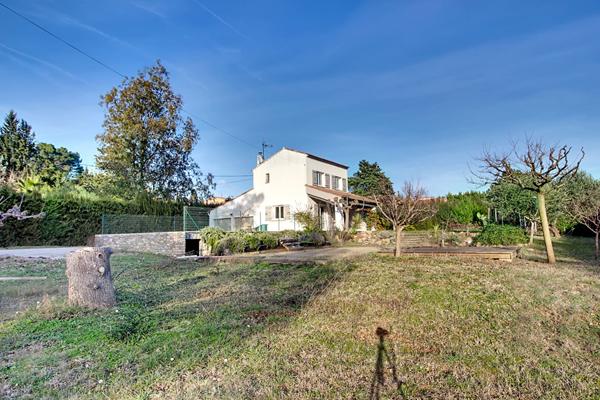 EXCLUSIVITÉ - Maison Lorgues T4 sur 2145m2 de terrain avec piscine et garage