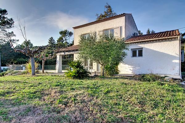 EXCLUSIVITÉ - Maison Lorgues T4 sur 2145m2 de terrain avec piscine et garage