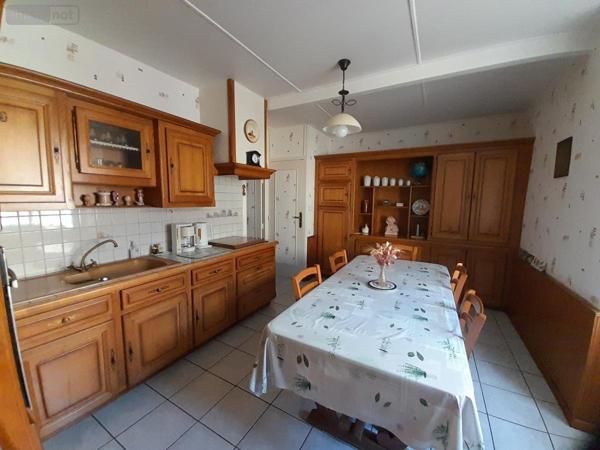 Maison à vendre à Blandouet-Saint Jean en Mayenne (53270), ref : 53018-1788