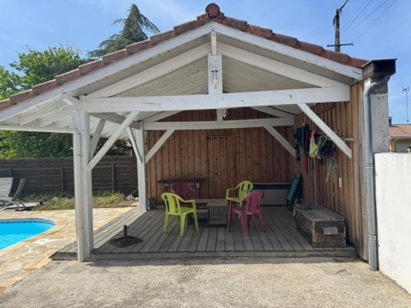 PAVILLON GUJAN MESTRAS