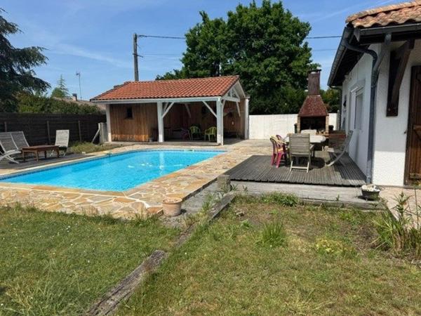 PAVILLON GUJAN MESTRAS
