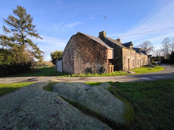 maison en pierre avec un beau potentiel