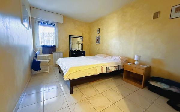 Appartement à vendre    2 pièces • 49 m2 Fréjus