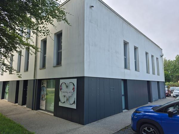 Locaux d'activité commerciale ou professionnelle 77,78m² AURAY , Auray