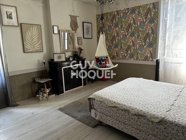 Maison à vendre de 8 pièces + Maison T3 , garage