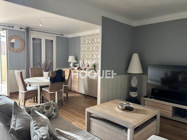 Maison à vendre de 8 pièces + Maison T3 , garage