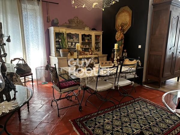 Maison à vendre de 8 pièces + Maison T3 , garage