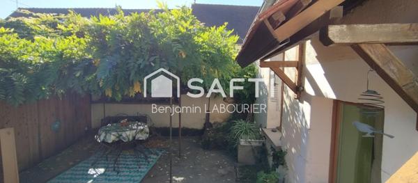 Maison de caractère avec dépendances et piscine à Gurgy