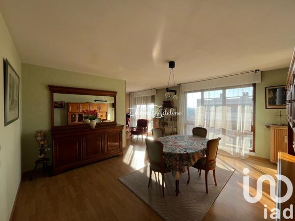 Appartement 5 pièces de 101 m² à Le Blanc-Mesnil (93150)