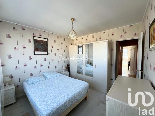 Appartement 5 pièces de 101 m² à Le Blanc-Mesnil (93150)