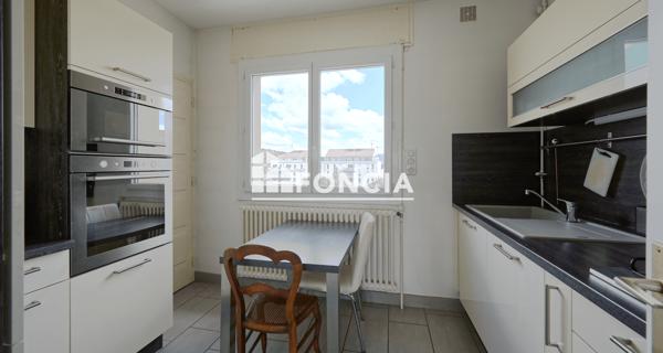 À vendre Appartement 4 pièces 103 m² - Bourgoin-jallieu 38300